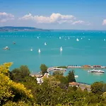 Side Luxury Steps To The Lela - Happy Apartment Balatonlelle