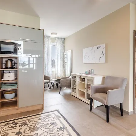 Lägenhet Side Luxury Steps To The Lela - Happy Balatonlelle