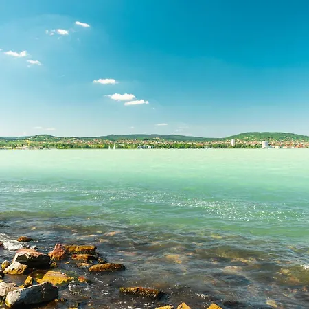 Lägenhet Side Luxury Steps To The Lela - Happy Balatonlelle