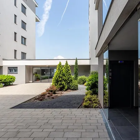 Side Luxury Steps To The Lela - Happy * Balatonlelle