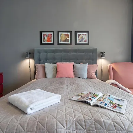 Side Luxury Steps To The Lela - Happy Apartmán